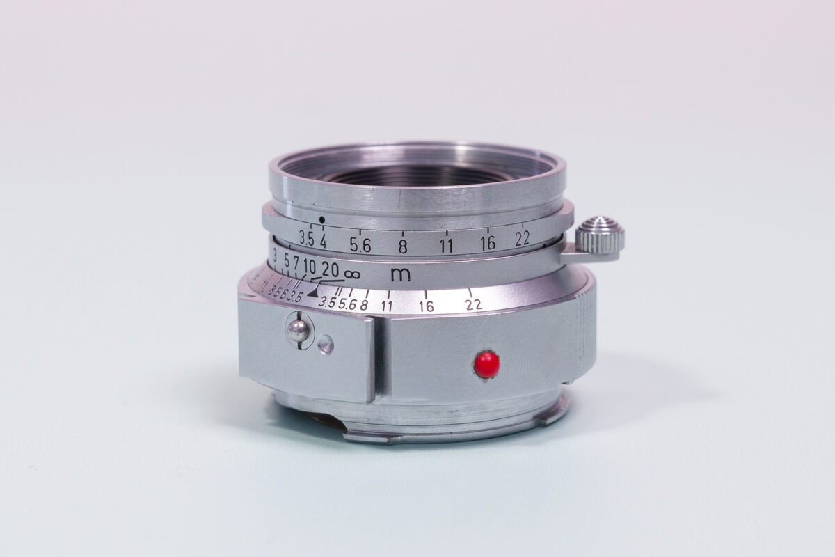 Leica Summaron 35 lens with goggles
