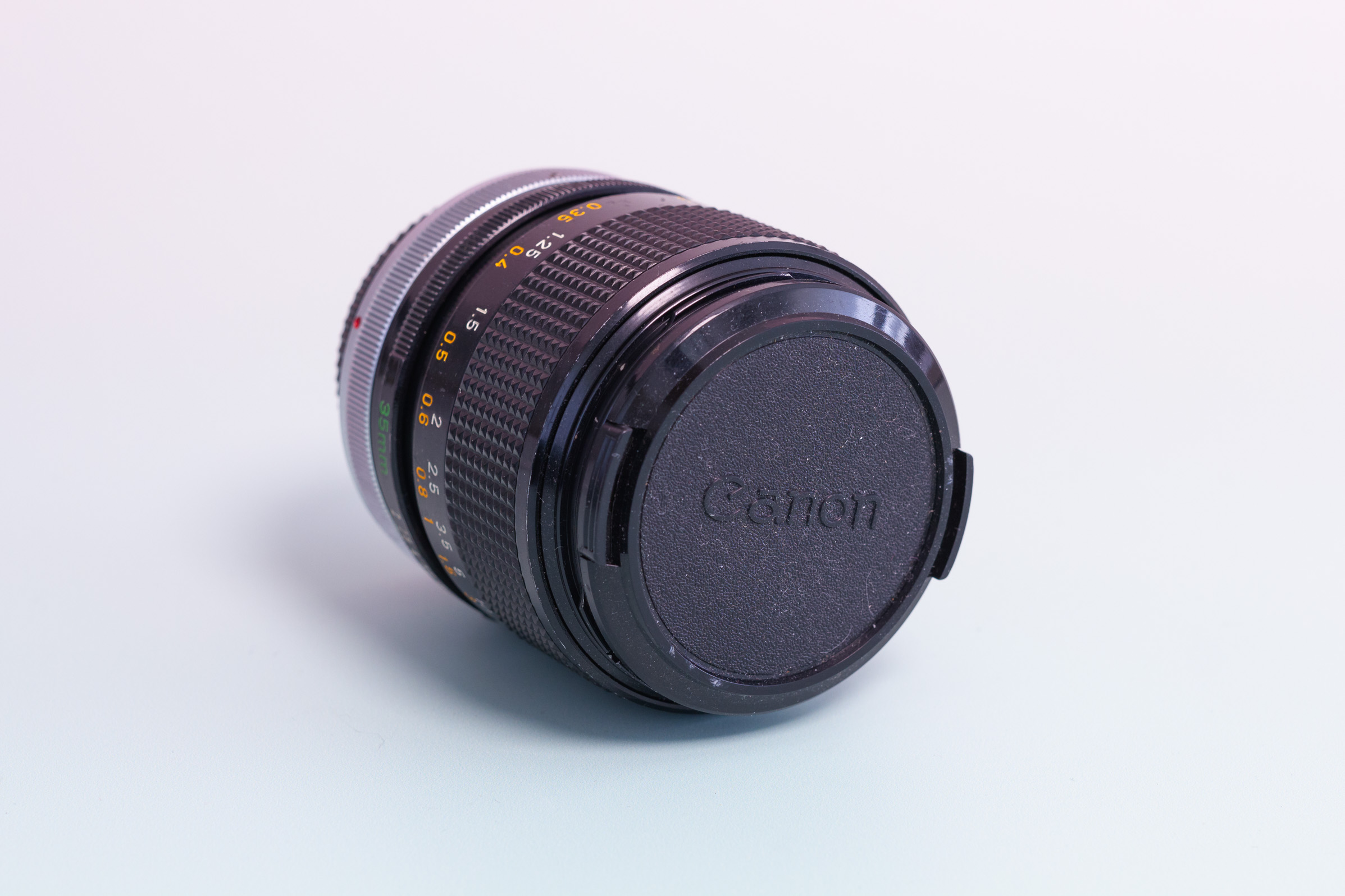 Canon lens FD 35mm f/2 S.S.C. Concave