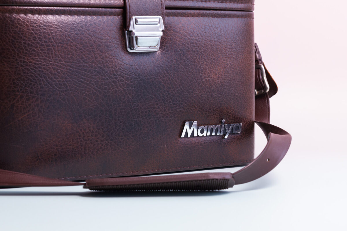 Mamiya leather hard case bag vintage