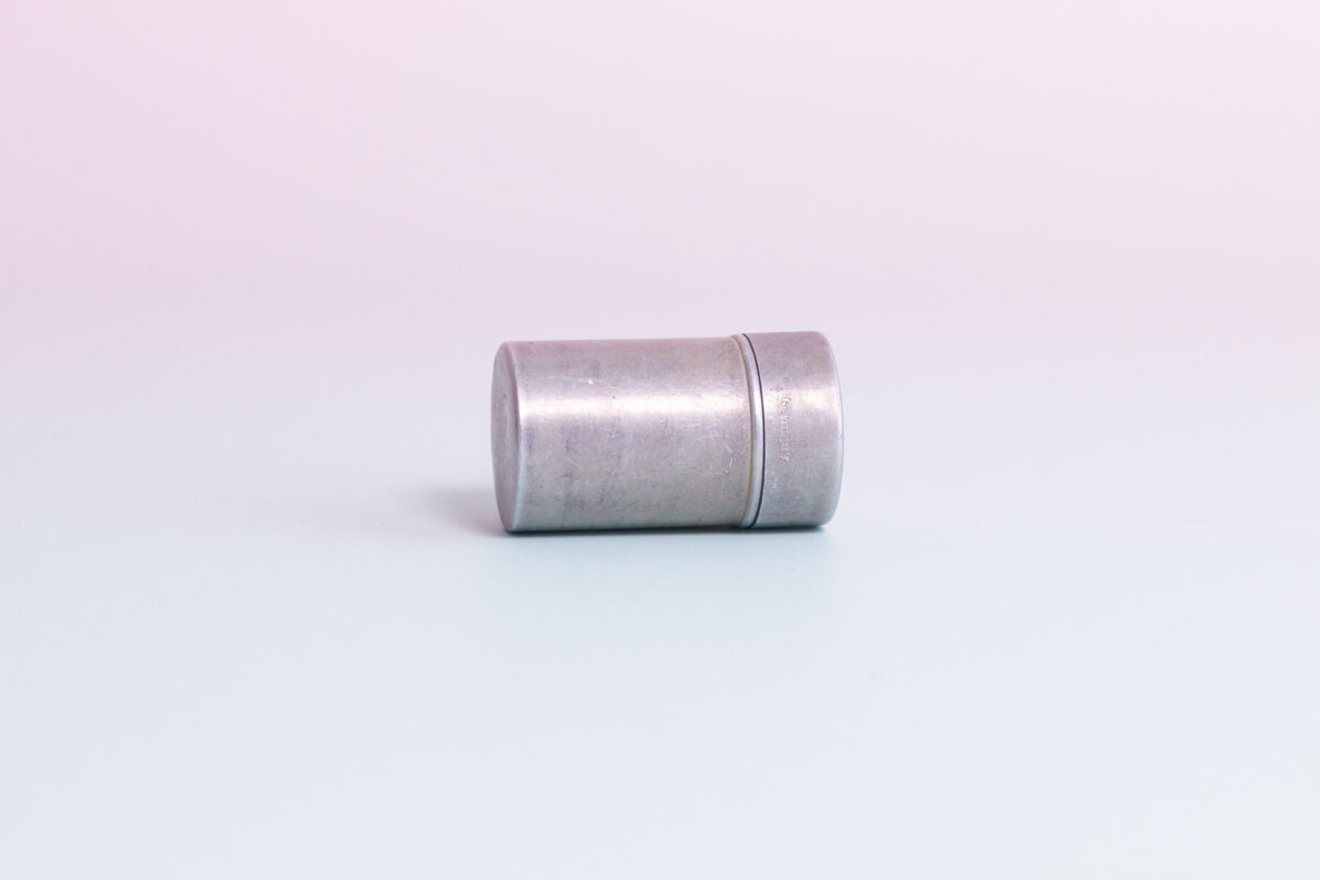 Leica vintage canister spool 35mm with container